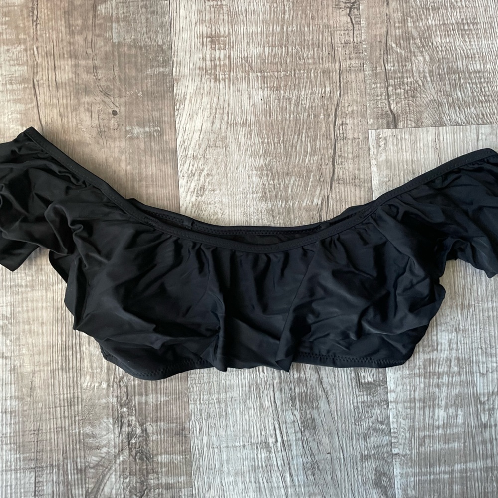 Raisins Black Off-Shoulder Bikini Top